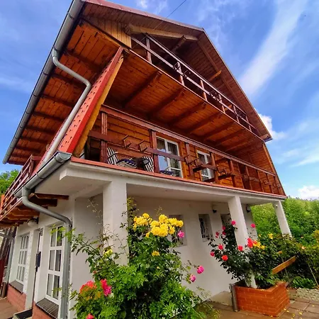 Holiday home Dom Na Karkonoskiej *